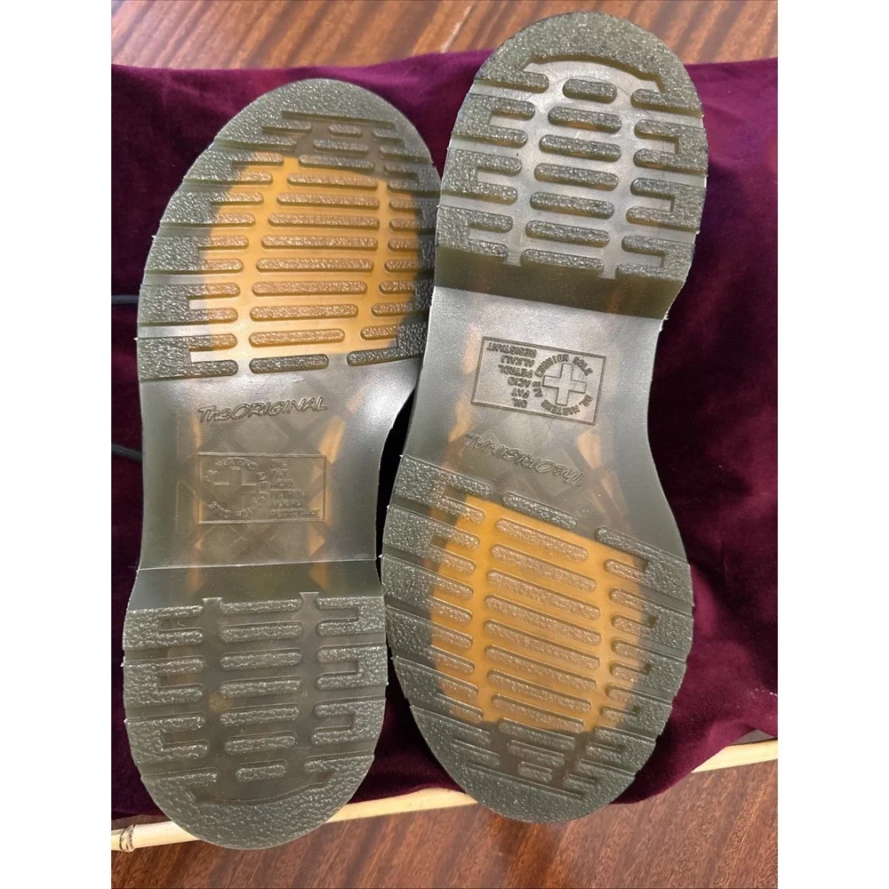 Dr. Martens product pair